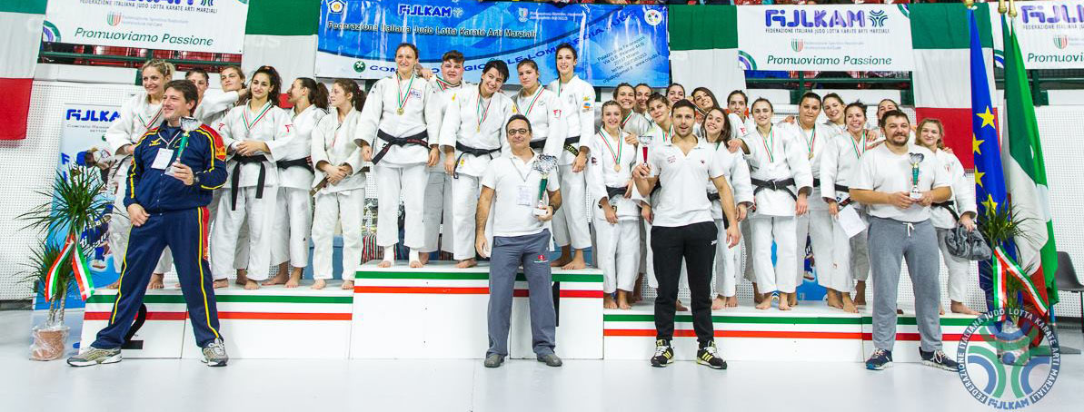 podio-femminile-di-a2