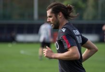 Allenamento pomeridiano, a parte in quattro