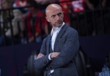 Microfono al direttore generale Paolo Ronci